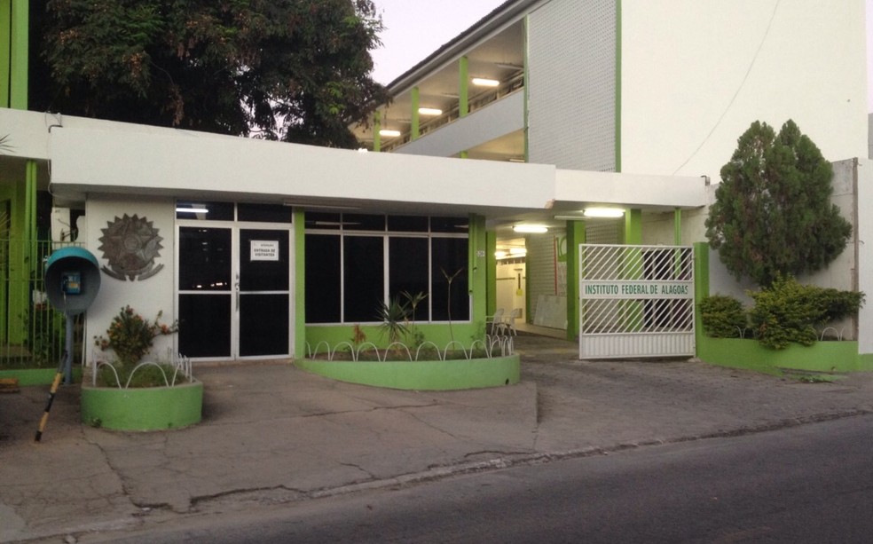 Ifal abre 70 vagas para cursos gratuitos de especialização