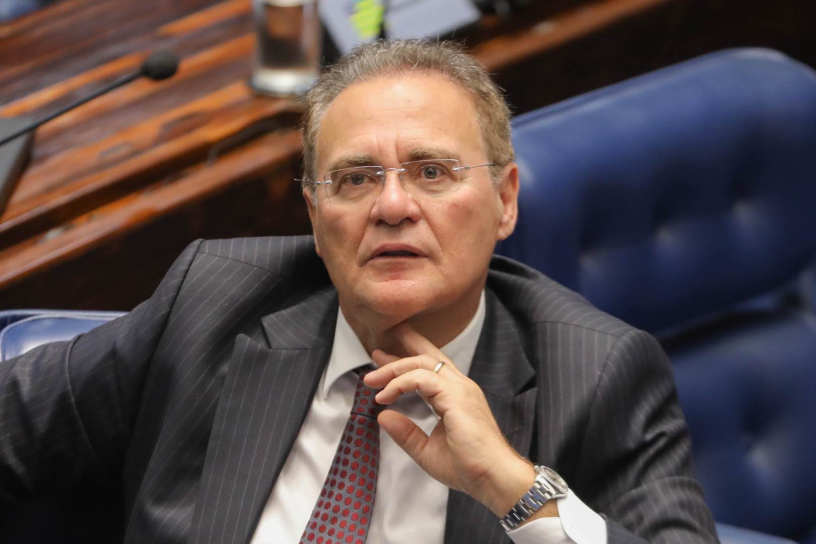 Maioria no Senado tem Renan Calheiros como novo líder