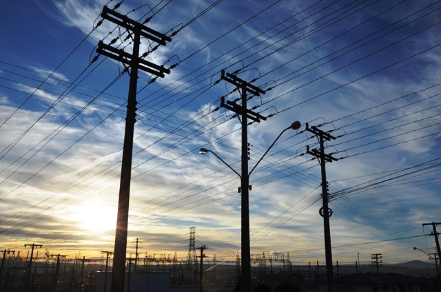 Senado aprova medida provisória que reduz tarifas de energia