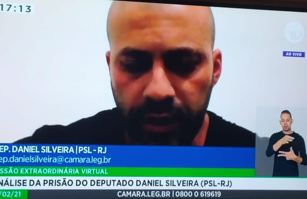 Calheiros: lugar de Daniel não é no plenário