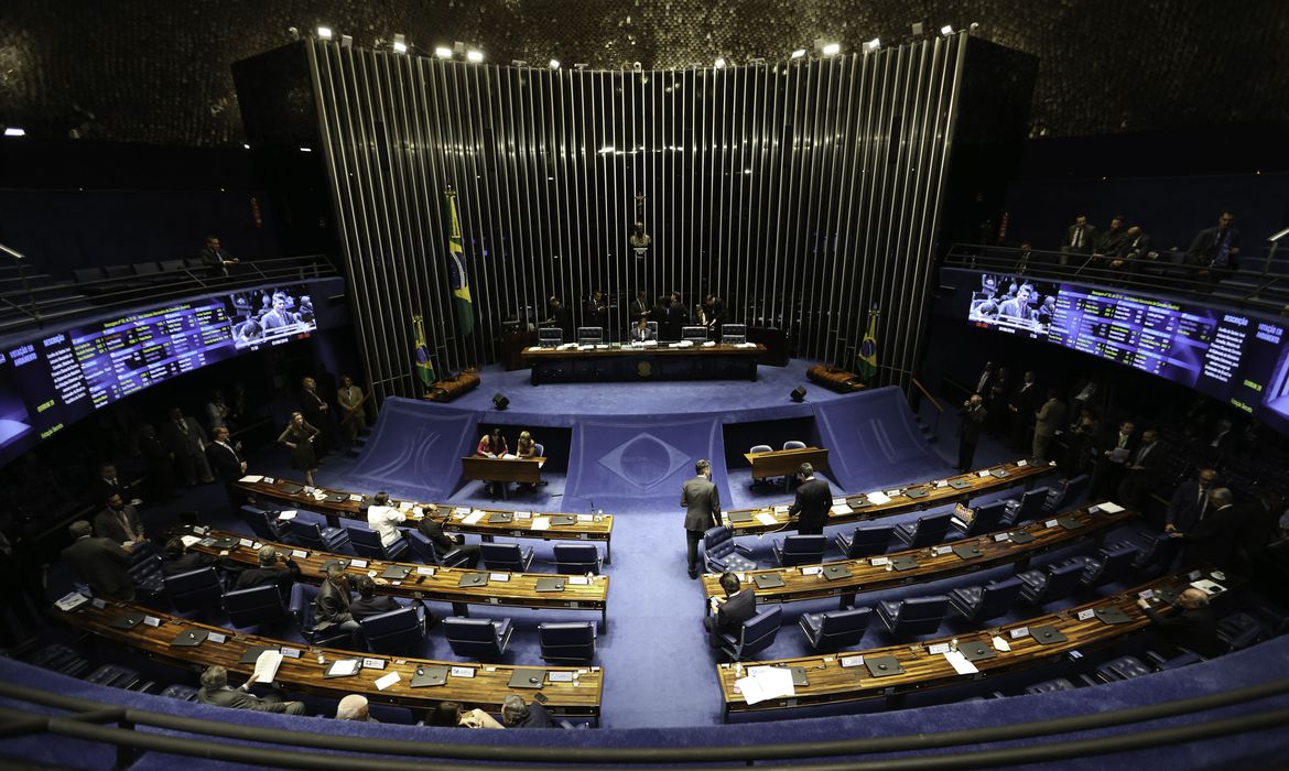 Câmara começa sessão para votar PEC Emergencial