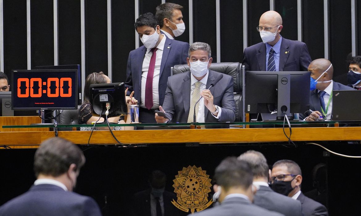 Câmara aprova em 2° turno texto base da PEC Emergencial