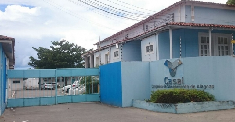 Casal é proibida de cortar água de consumidores durante a pandemia