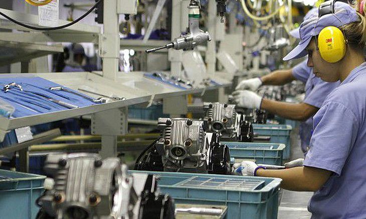 Brasil gera mais de 400 mil novos empregos formais em fevereiro; AL tem queda