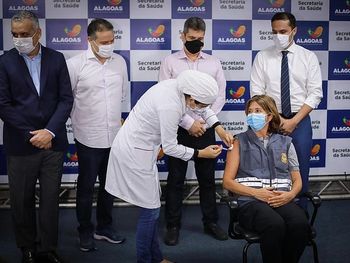 Profissionais da Segurança Pública começam a ser vacinados em AL