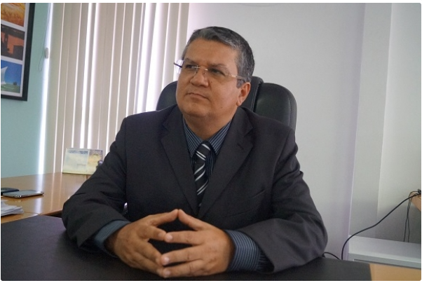 Paulo Cerqueira entrega o cargo de delegado-geral da Polícia Civil