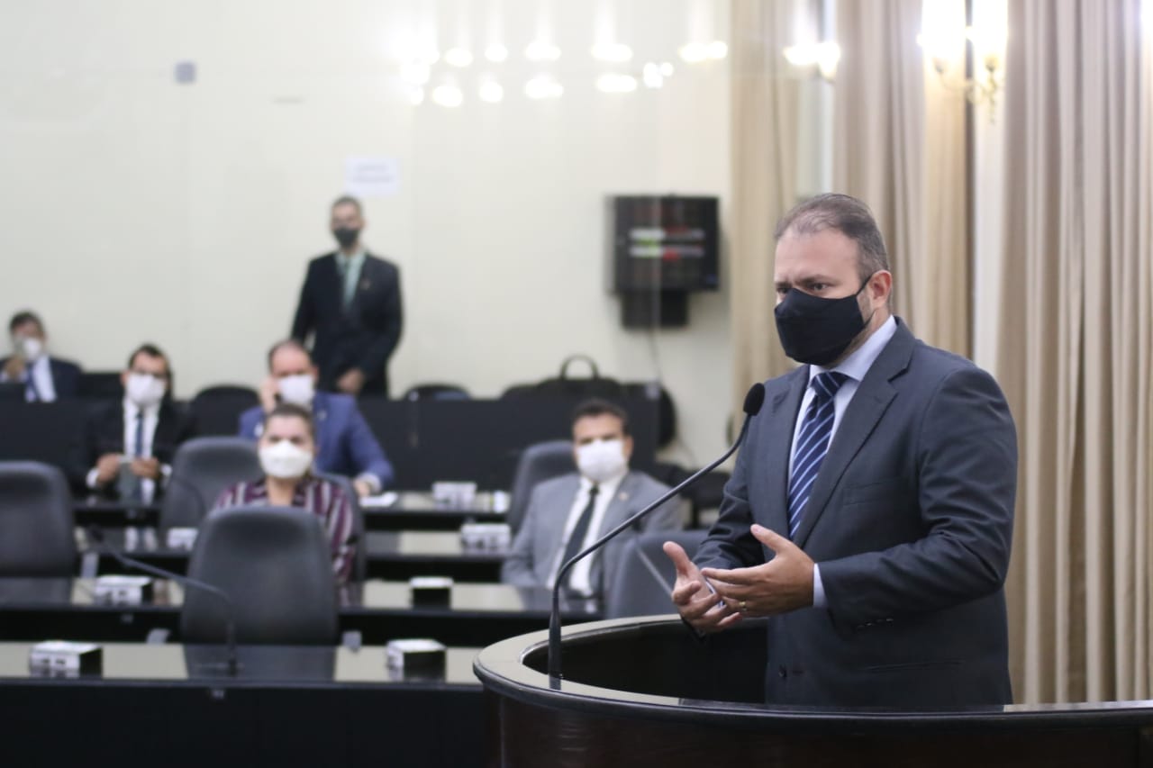 Aprovado projeto que estabelece prioridade na vacinação para pessoas com deficiência