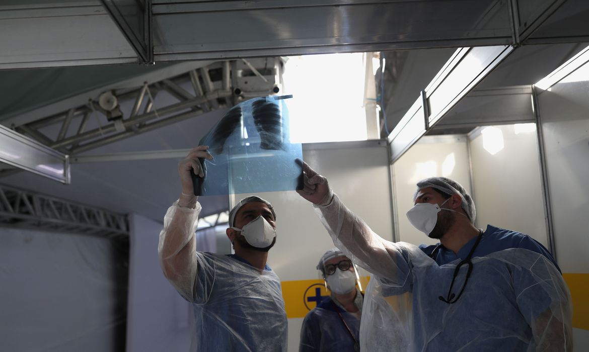 Covid-19: em uma semana, mortes aumentam 8% e casos 6% no país