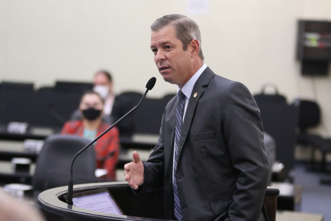 Cabo Bebeto denuncia precariedade no atendimento de vítimas da Covid-19