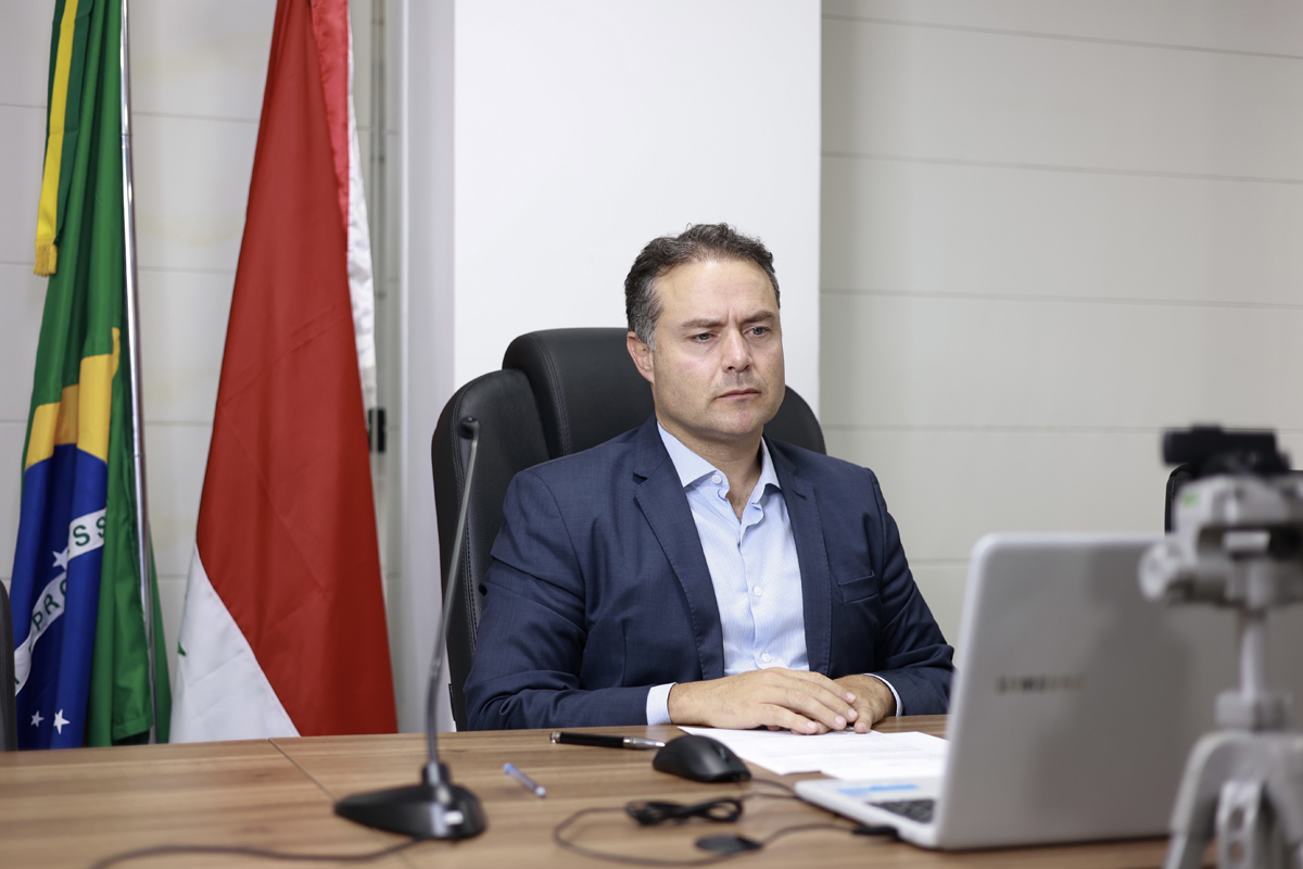 Continuarei lutando para trazer a Sputnik V, diz Renan Filho após veto da Anvisa