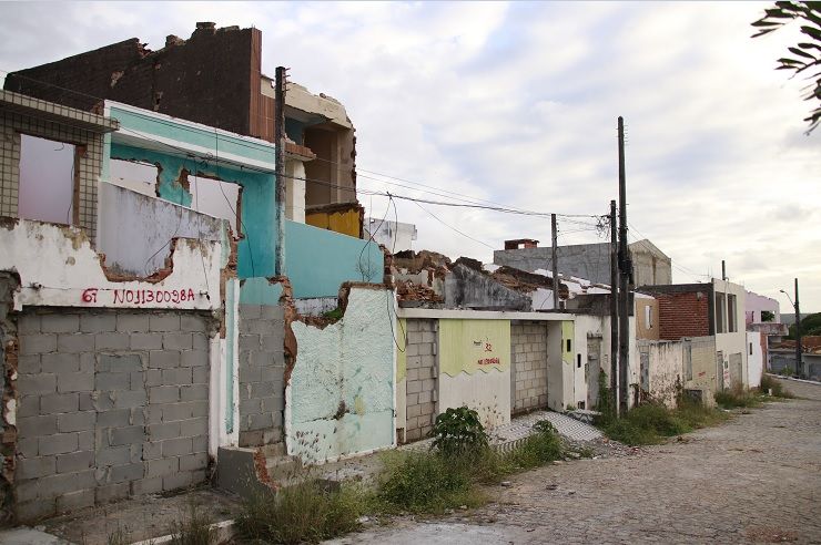 Moradores do Pinheiro questionam valores dos imóveis propostos pela Braskem