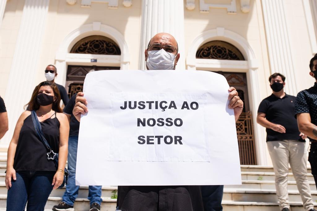 Setor de eventos repudia ações do governo de AL