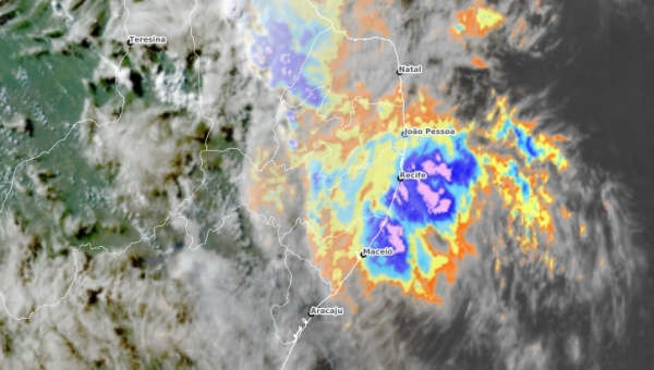 Semarh alerta risco de alagamentos e pancadas de chuva nesta sexta-feira (14)