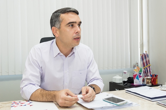 Secretário da Educação afirma que volta às aulas pode ocorrer em Julho