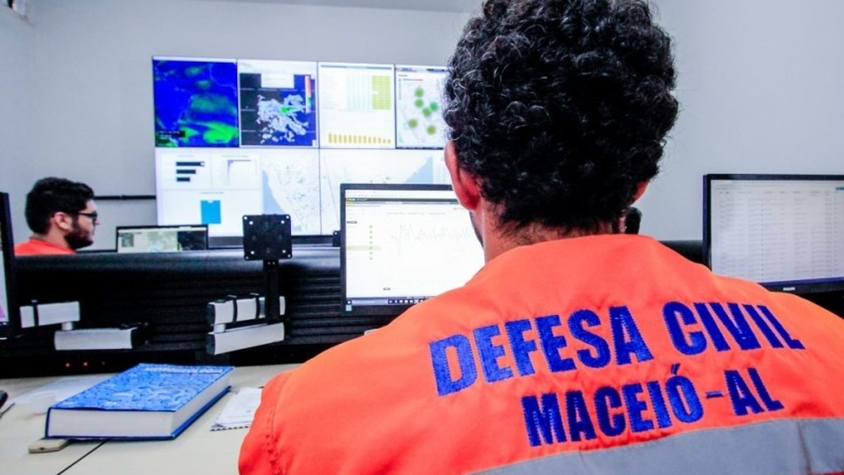 Maceió acumula 74 mm de chuva em 24 horas; bairro do Clima Bom tem maior volume