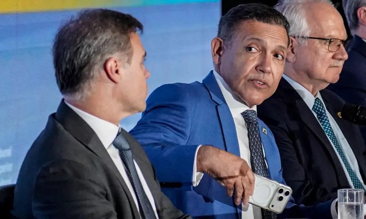 Kassio Nunes nega transporte de eleitores indígenas no segundo turno
