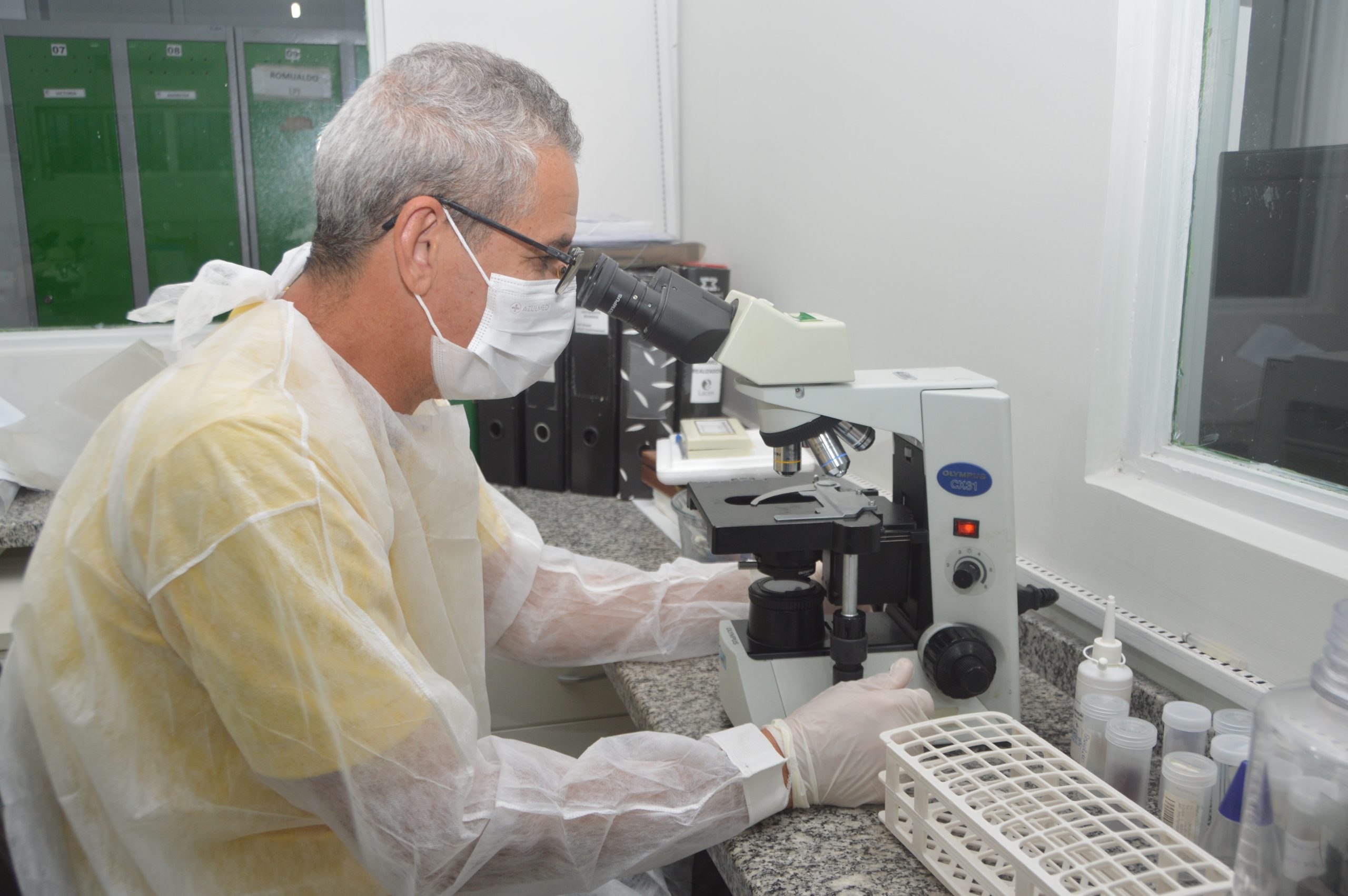 Lacen de Maceió amplia análises laboratoriais e recebe novos equipamentos