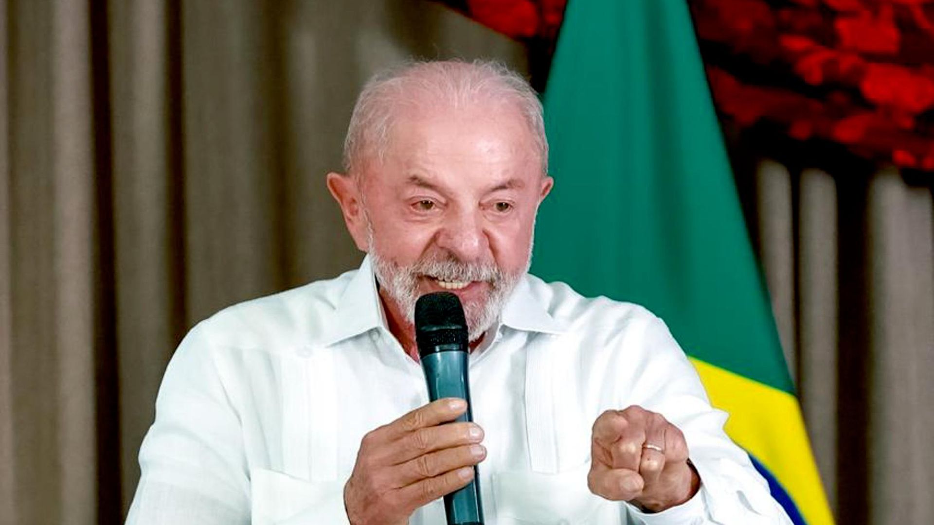 Lula fala sobre abstenção de mais de 30 milhões de eleitores