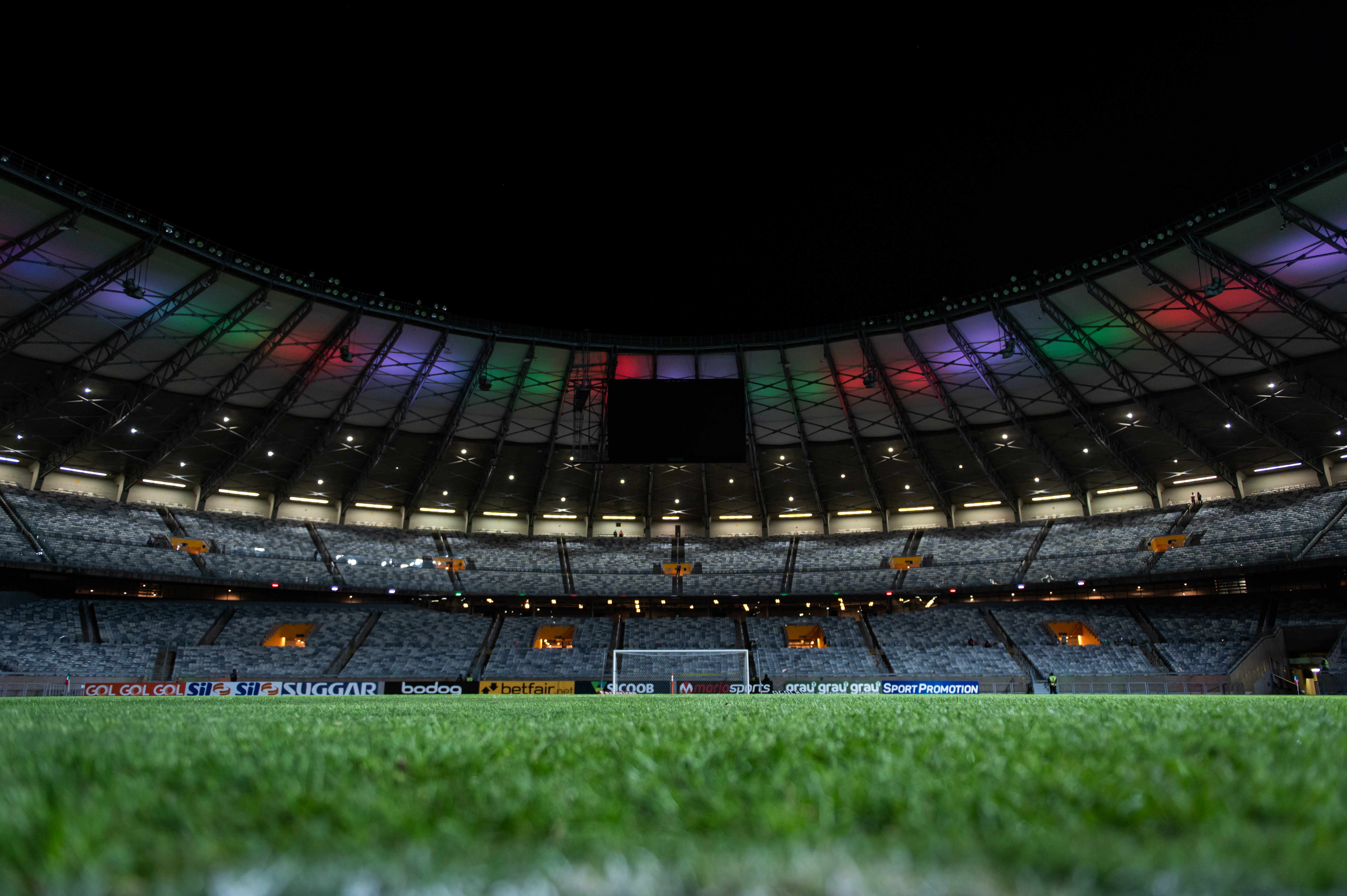 Cruzeiro e Flamengo empatam no Mineirão e decisão fica para o Maracanã