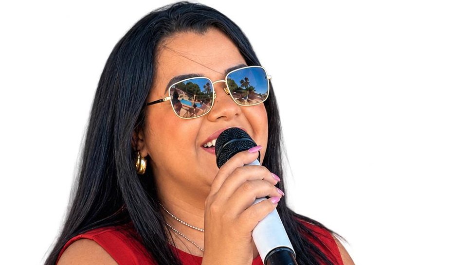 BNB Cultural apresenta o forró estilizado de Karoll Vilally, durante a Expo Bacia Leiteira