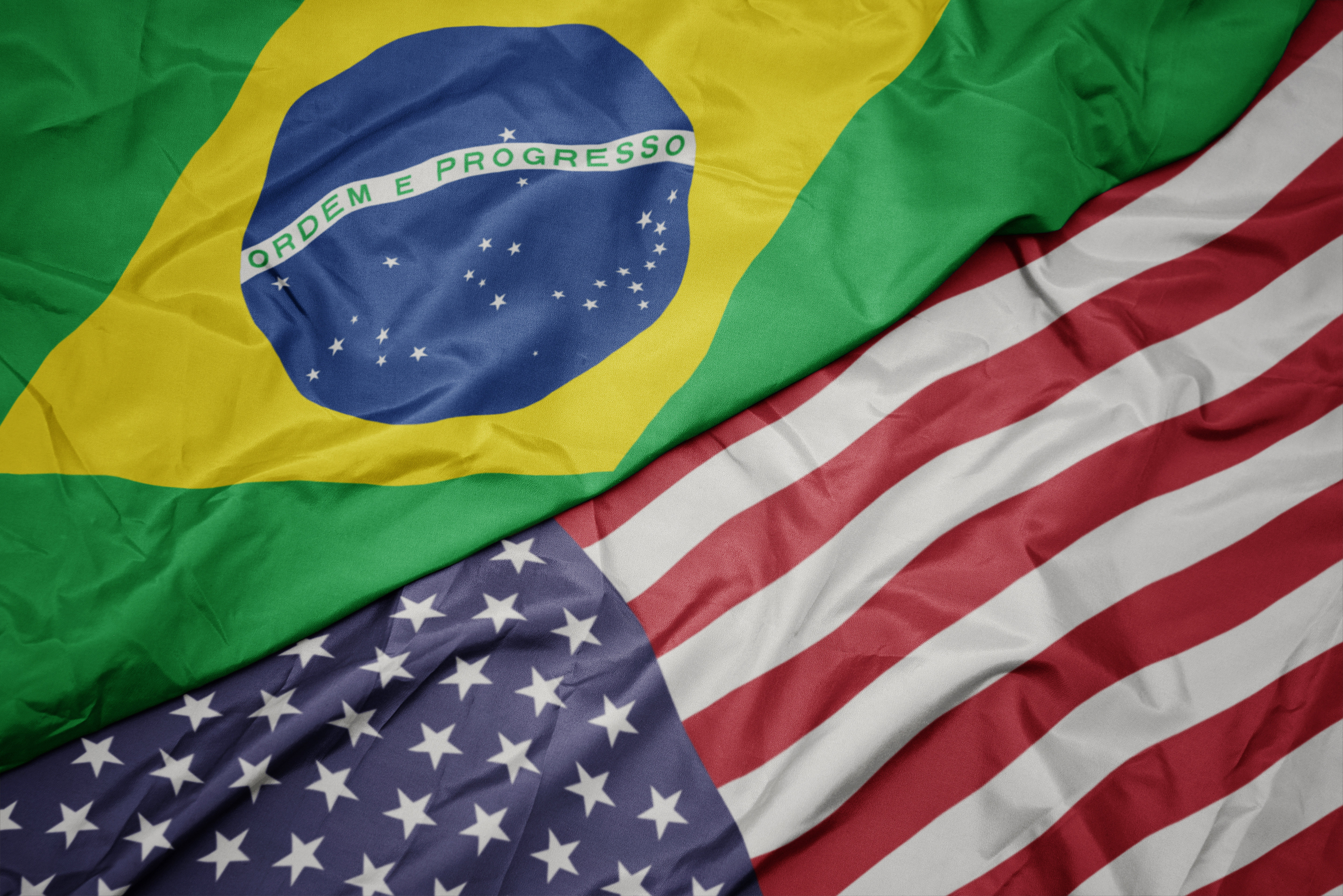 Brasil contesta tarifas dos EUA e promete reação imediata