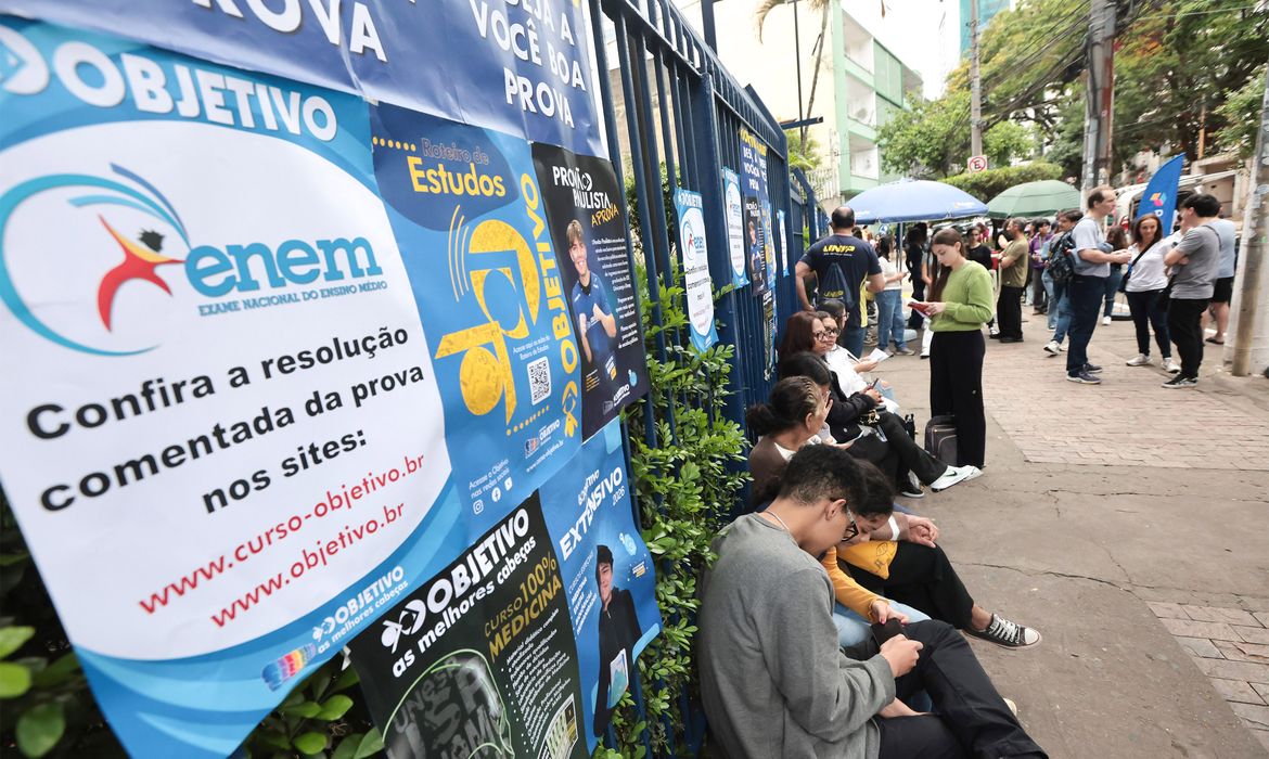 Enem 2026: veja quais documentos são necessários para justificar ausência