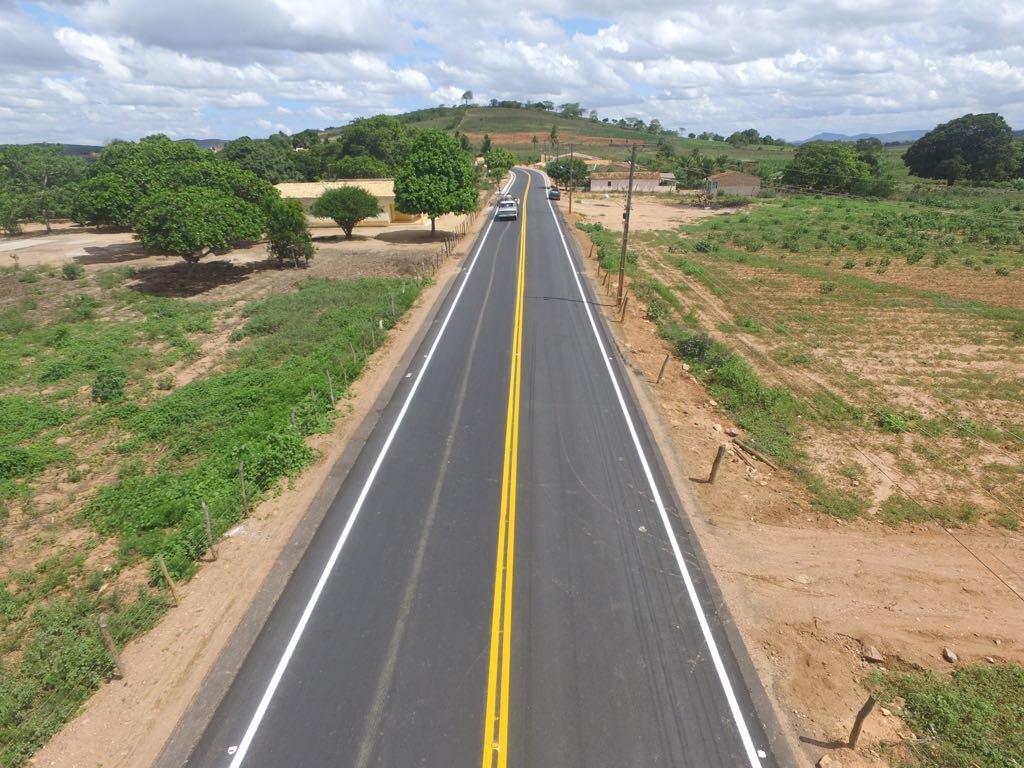 Governo entrega estrada de acesso a povoado de Girau do Ponciano