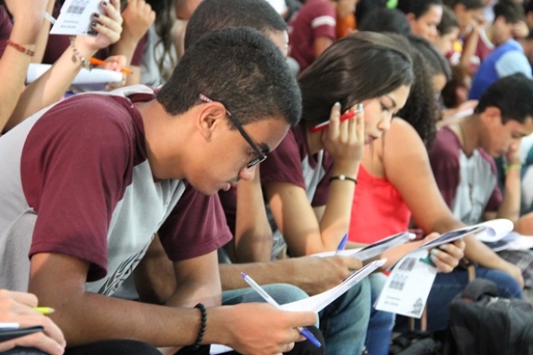 Escolas estaduais intensificam preparativos para o Enem