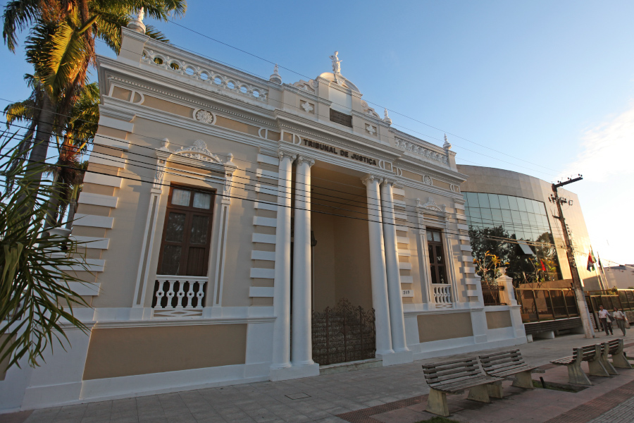 Judiciário de Alagoas funciona em regime de plantão no Dia do Trabalhador