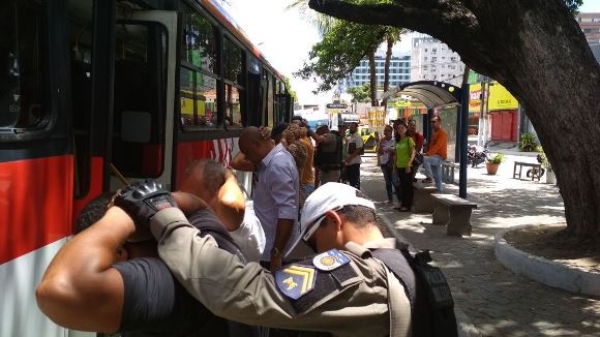 Assaltos a ônibus em Maceió caem 38% no primeiro quadrimestre de 2018