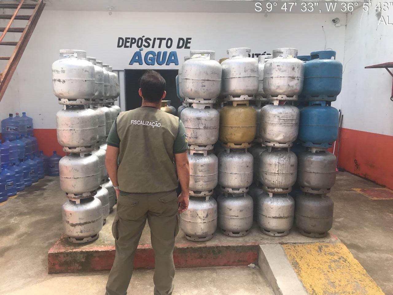 Revendedores de gás GLP são autuados por falta de licença