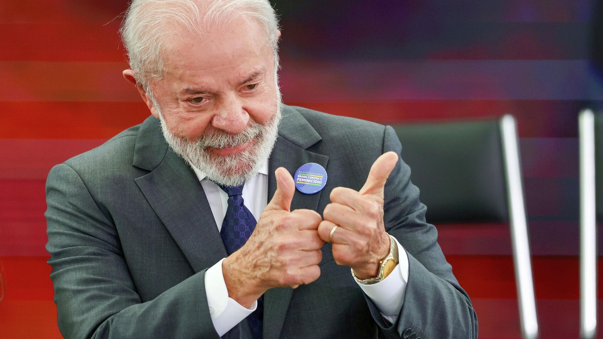 'Sem temas proibidos': Lula diz que terá conversa 'olho no olho' com Trump