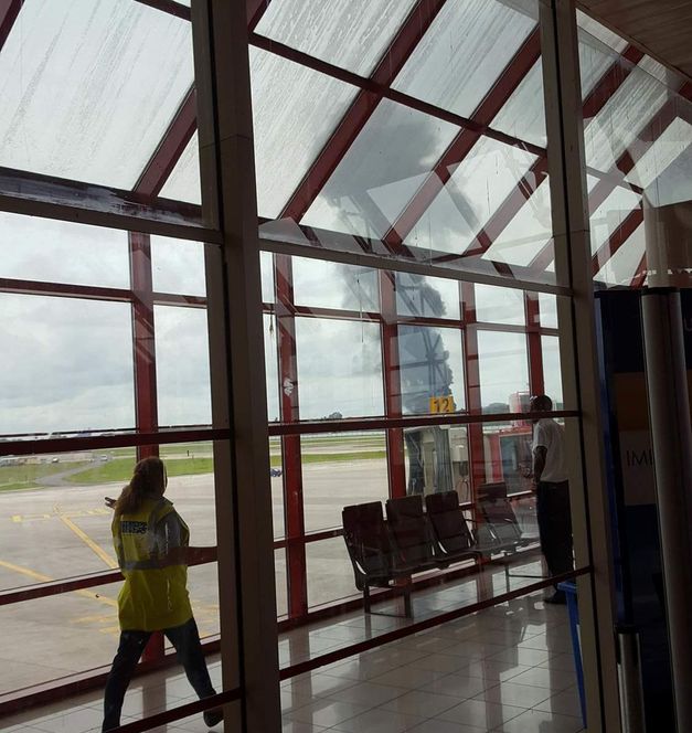 Avião cai logo após decolar em Havana