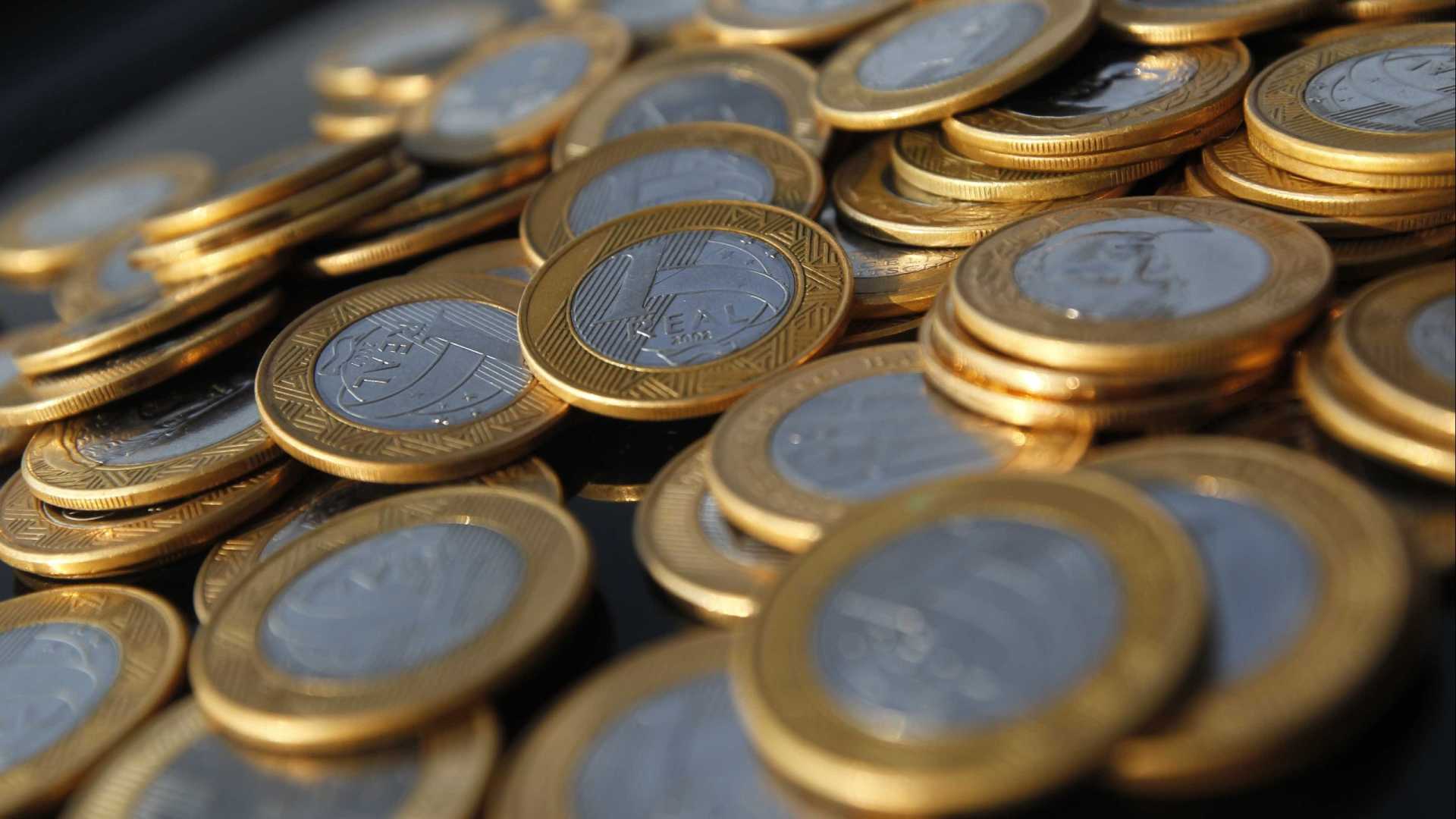 Governo revisa aumento e salário mínimo deve ficar abaixo de R$ 1 mil