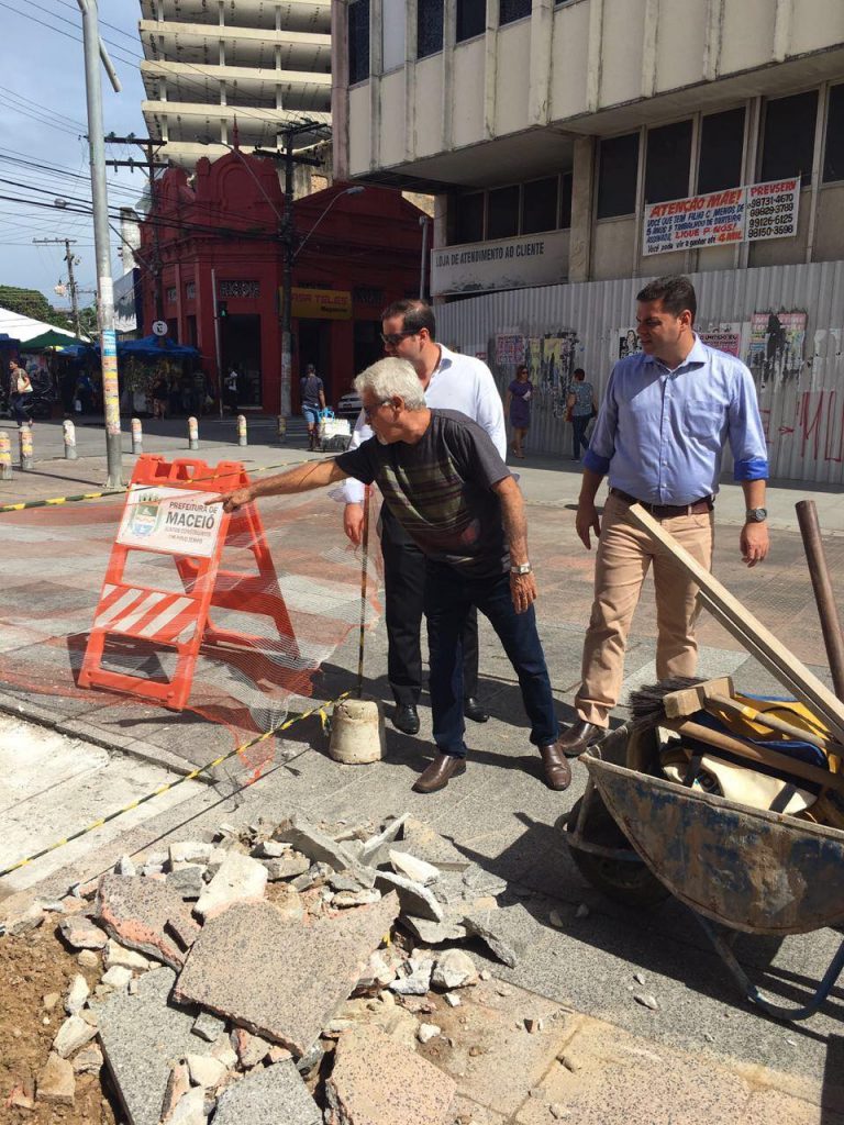 Prefeitura de Maceió inicia intervenções no calçadão do Comércio