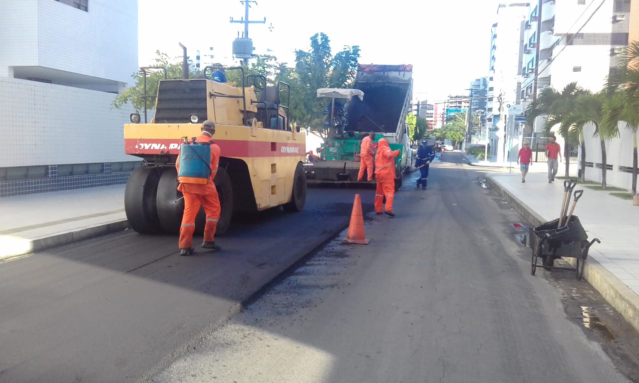 Prefeitura de Maceió segue recuperando malha viária