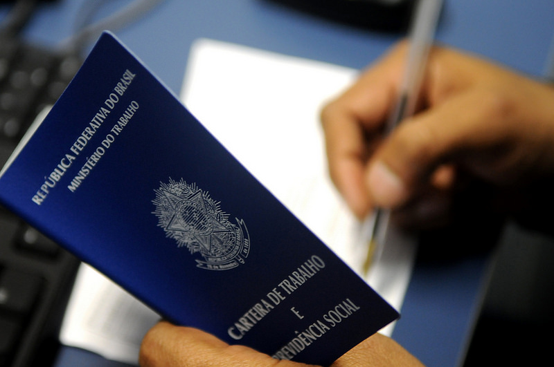 Perfil do desempregado no Brasil é: Mulher, nordestina, entre 18 e 24 anos