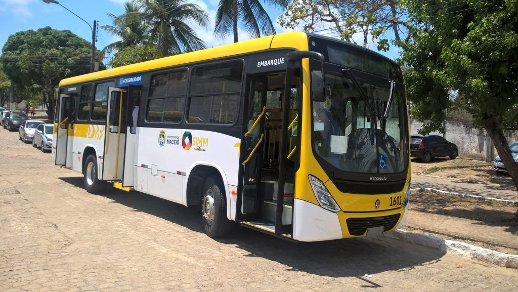 Saiba como denunciar irregularidades nos ônibus de Maceió