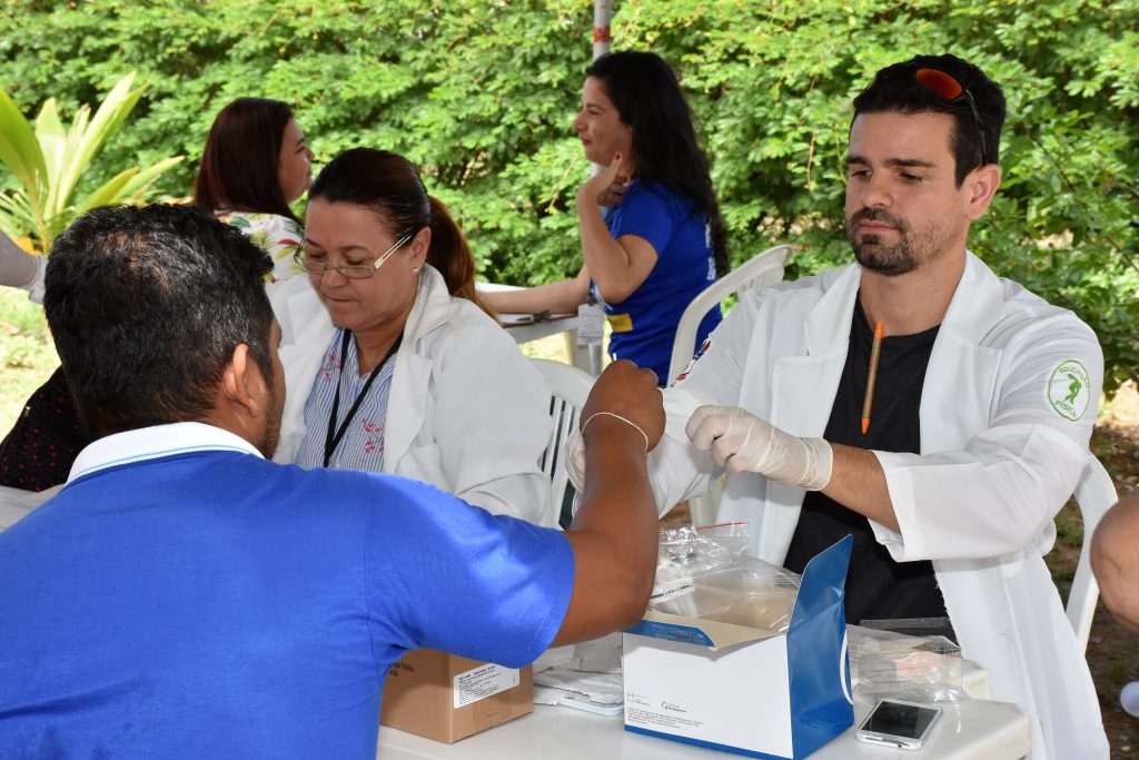 SMS realiza ações de prevenção de hepatites durante o Julho Amarelo