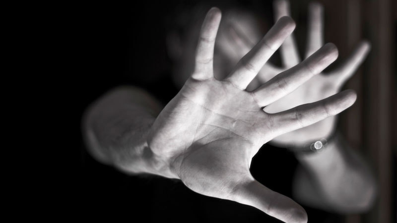 Mulheres vítimas de violência poderão sacar FGTS, segundo projeto de lei
