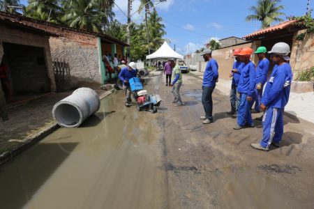 Prefeitura inicia drenagem na Ilha de Santa Rita