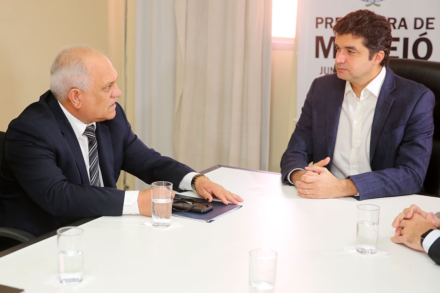 TJ/AL e Prefeitura discutem celeridade das execuções fiscais