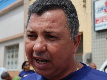 Prefeito sanciona Lei que reajusta em 3% os salários dos servidores