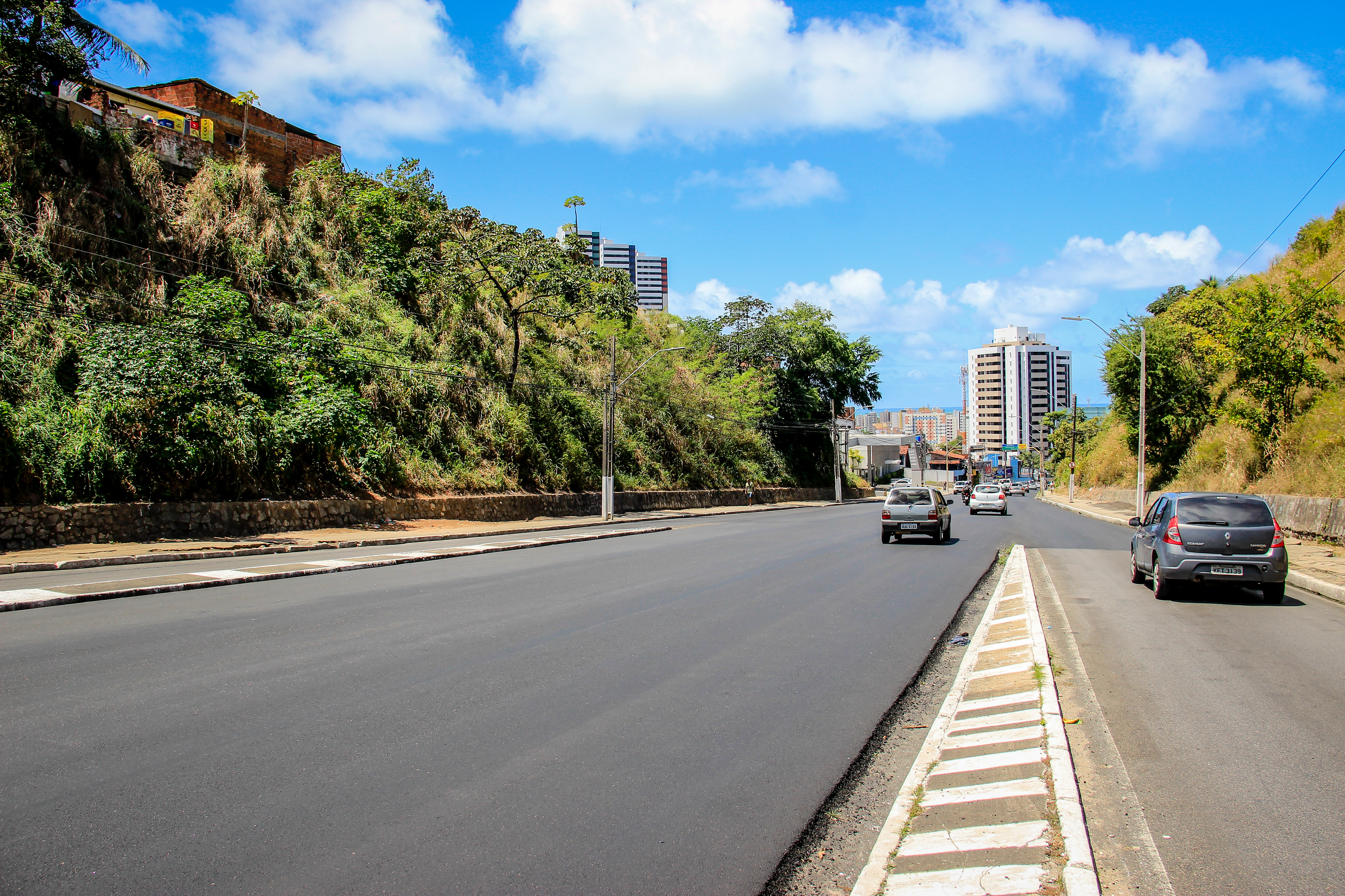 Prefeitura conclui obra de recapeamento na Afrânio Lages