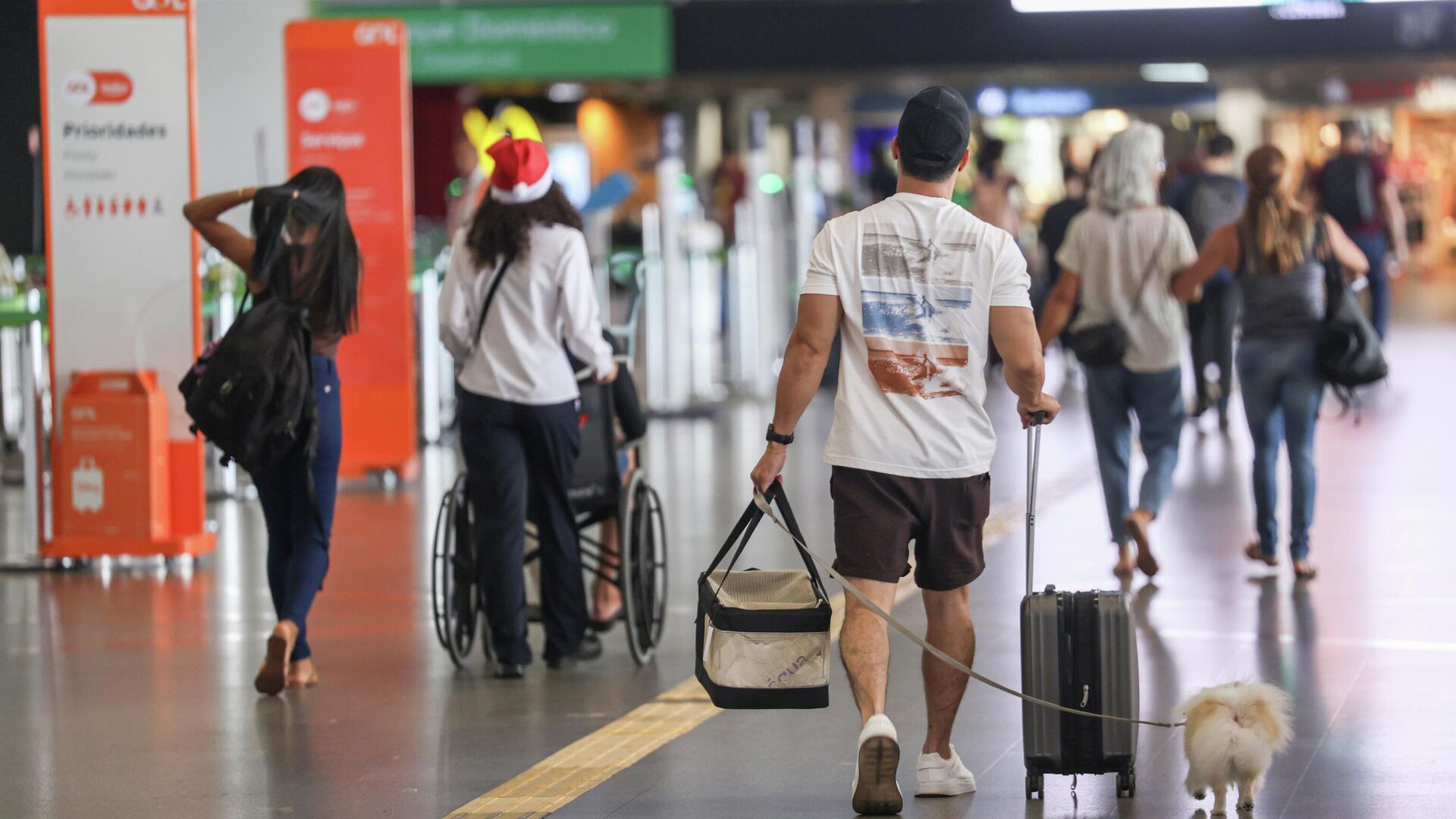 Brasil anuncia medidas emergenciais para conter alta do combustível de aviação