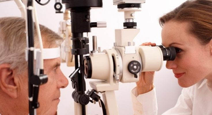 Oftalmologistas se reúnem para 500 atendimentos gratuitos