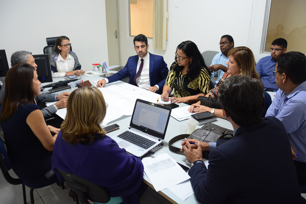 MPT e MPE firmam acordo judicial com Município de Maceió para construção de creche na Orla Lagunar