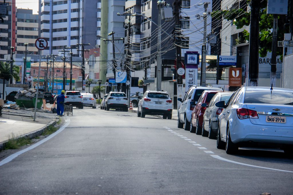 Prefeitura conclui sinalização em vias da parte baixa de Maceió