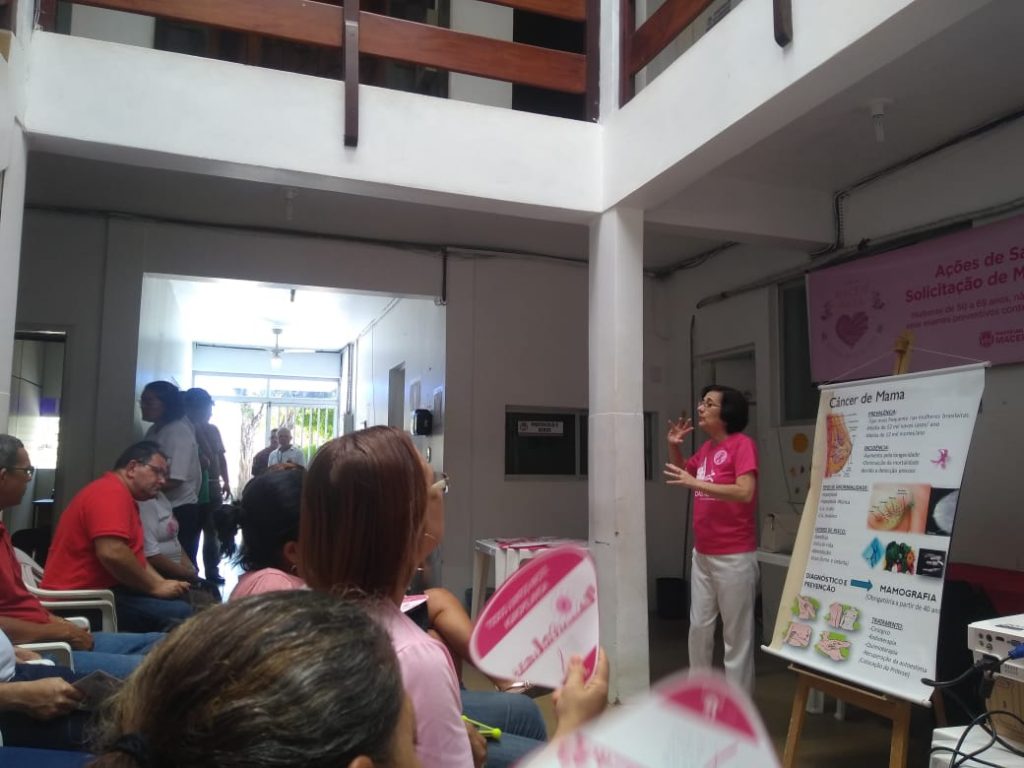 Servidores da Slum participam de palestra sobre câncer de mama
