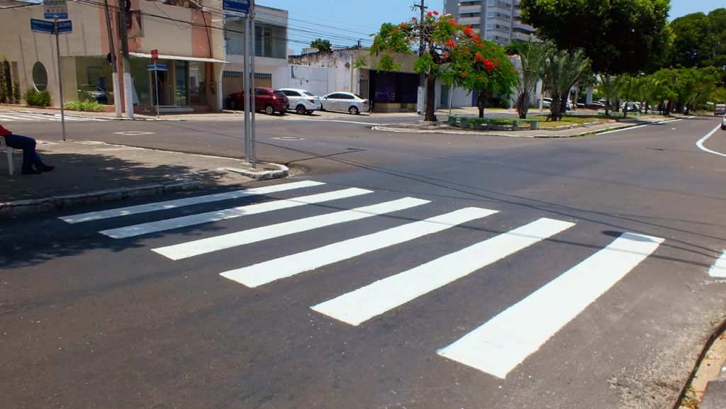 Prefeitura finaliza sinalização horizontal na Pajuçara